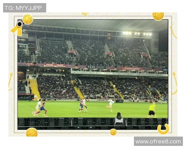 德国球场与西甲球场的对比分析探讨足球文化与观赛体验的差异