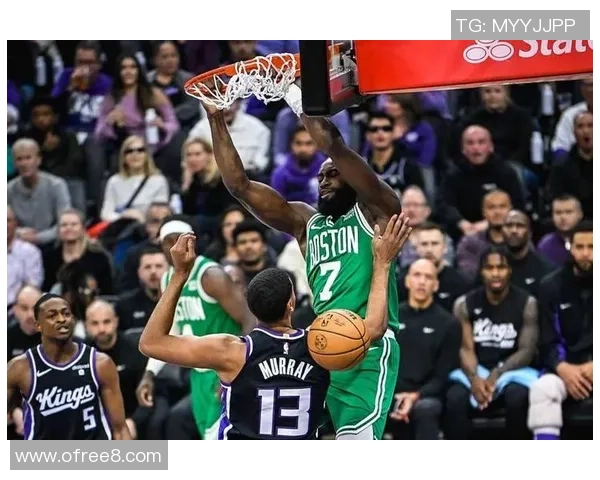 快船与凯尔特人精彩对决回放分析及赛后精彩瞬间回顾